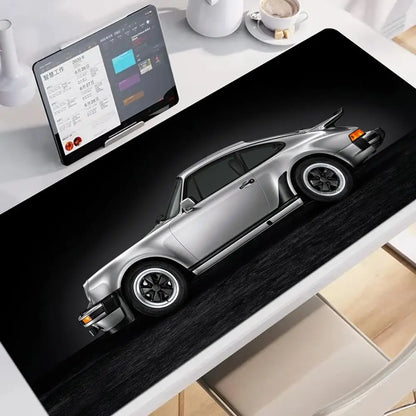 Großes Gaming-Mauspad im Sportwagen-Design – Motiv Porsche 911, rutschfest & stylisch für PC, Laptop & Gaming-Setup
