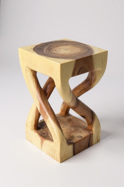 Holz Beistelltisch - Holzhocker Couchtisch - Handgefertigt - Gedreht aus hellen massivem Suarholz - 50x28x28 cm
